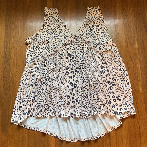 Leopard Ruffle High Low Sleeveless Top * 1X - Picture 9 of 11
